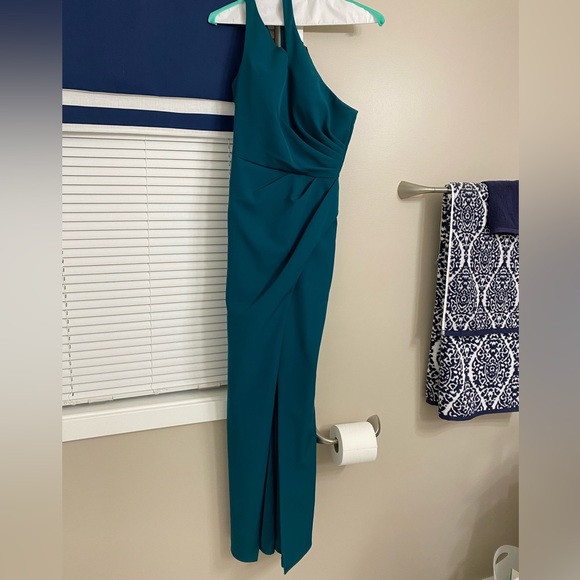 Sea foam green/blue formal dress. Only worn once as a mother of the bride dress - Picture 5 of 9